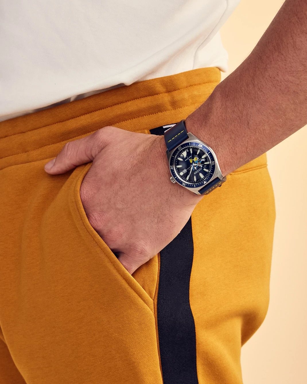 Donald Duck Blue Dial Leather Strap AW1790-05W | CITIZEN